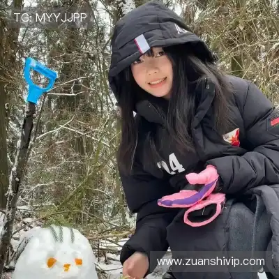 蒙倩群